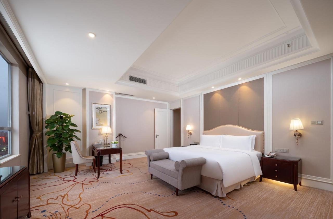 Отель Sofitel Синин Экстерьер фото