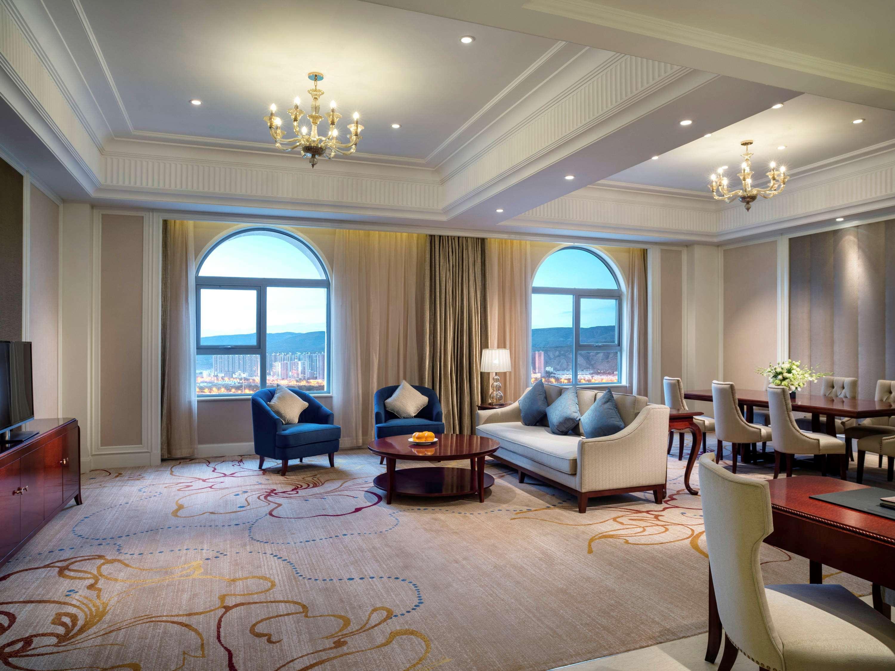 Отель Sofitel Синин Экстерьер фото