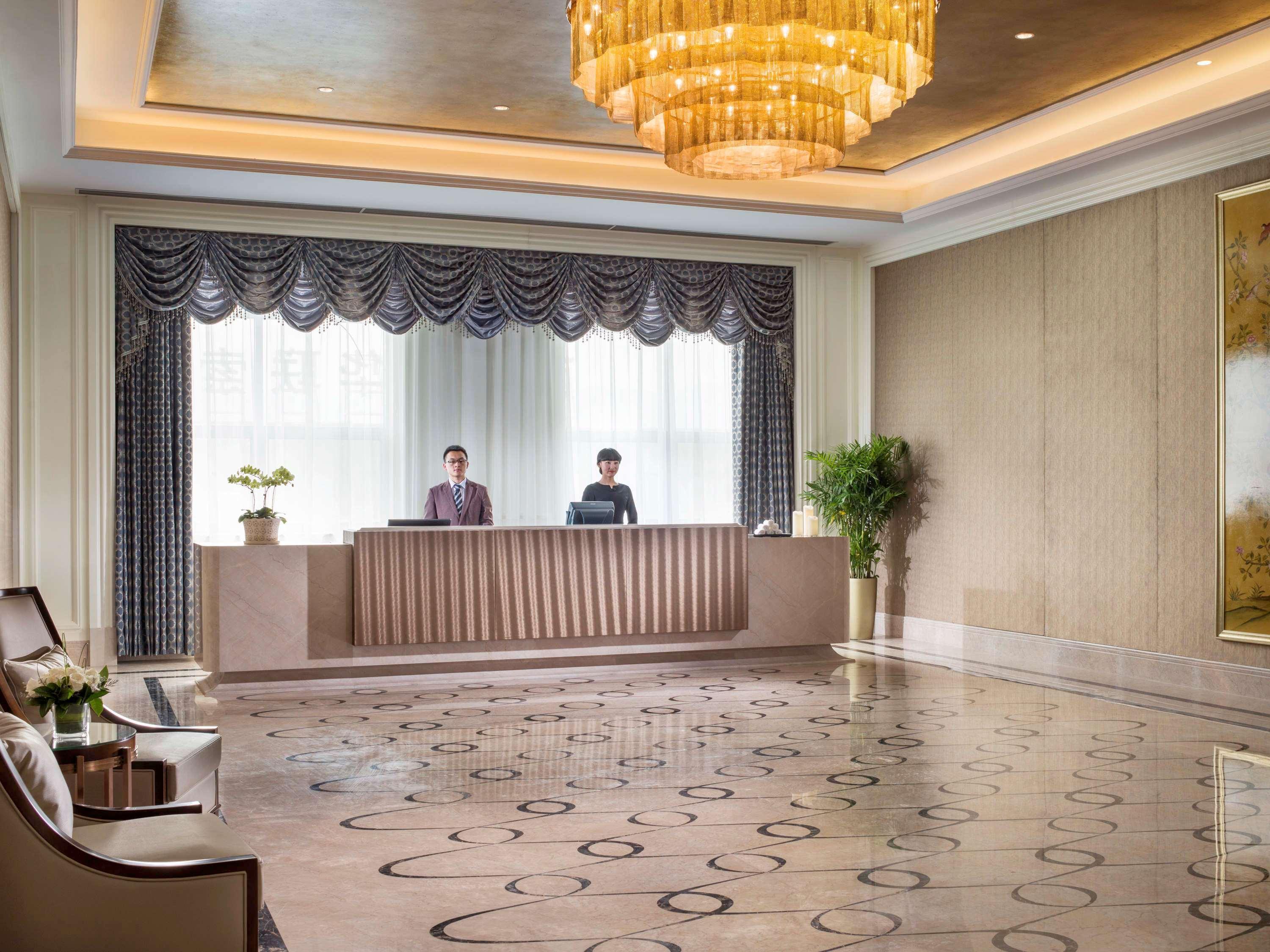 Отель Sofitel Синин Экстерьер фото